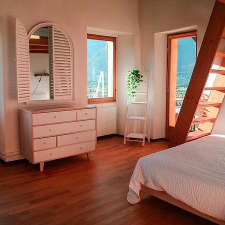 Wisteria House - Holiday Apartment Cadenazzo Dış mekan fotoğraf