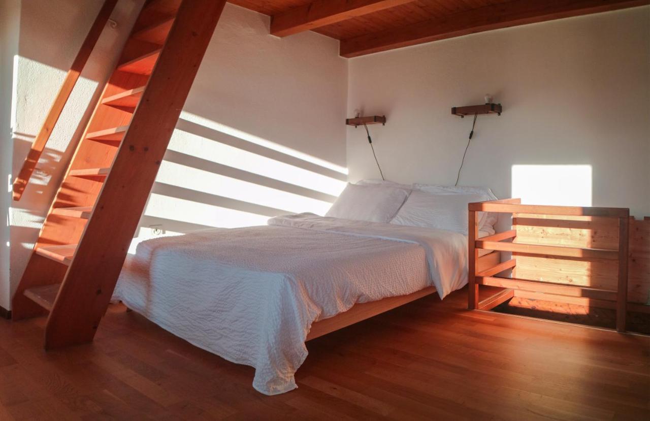 Wisteria House - Holiday Apartment Cadenazzo Dış mekan fotoğraf